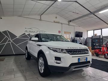Land Rover Range Evoque 2.2 TD4 5p. Pure