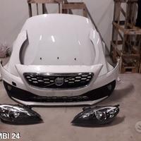 SR - Musata auto volvo v40