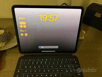 iPad Pro 13” M4 / Wi-Fi 256gb + Tastiera + Pencil