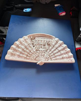 Pannello in ceramica dello scultore Matteucci