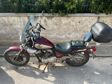 YAMAHA XV 250 VIRAGO