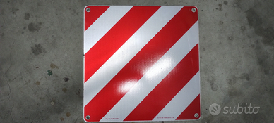 Cartello carichi sporgenti omologato e riflettente
