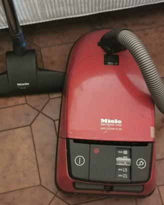 Miele S426i aspirapolvere 