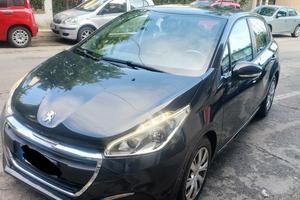 Peugeot 208 BlueHDi 75 5 porte Allure