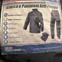 Completo anti pioggia