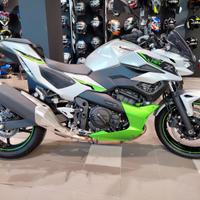 Kawasaki Z 7 Hybrid Anno 2025 NUOVA