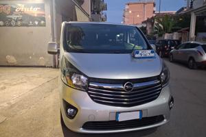 Opel Vivaro 1.6 CDTI uni pro 9 posti (Gancio train