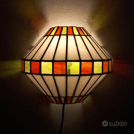 Plafoniera a parete artigianale.