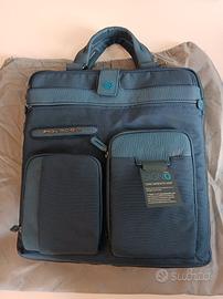 Borsa blu piquadro  nuova