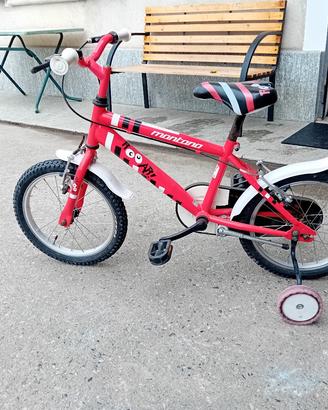 bicicletta rampichino con le rotelle 