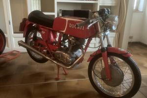 Ducati 250 24 horas