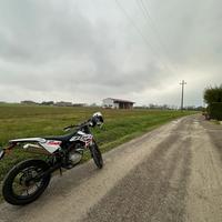 Motard Rieju mrt 125