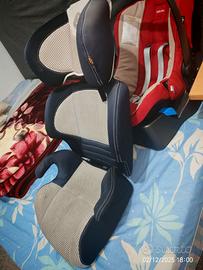 seggiolini auto per bambini.