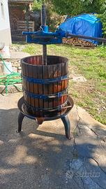 torchio per uva con martinetti solo arredo 