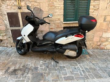Scooter xMax 250