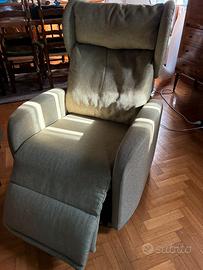 poltrona reclinabile elettrica
