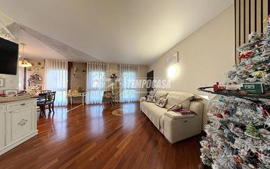 Porzione di Bifamiliare di ampi spazi