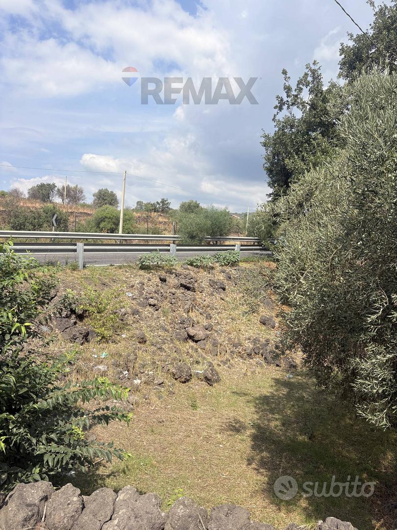 Terreno - Ragalna - Vista 2