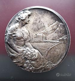 MEDAGLIA d ONORE 1910 FOND. PAGANI  ARGENTO gr 69
