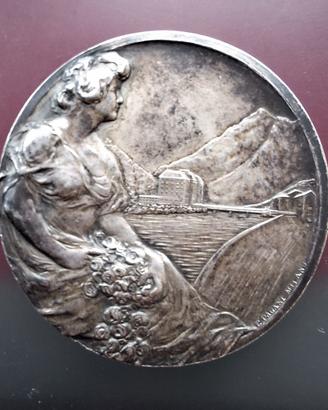 MEDAGLIA d ONORE 1910 FOND. PAGANI  ARGENTO gr 69