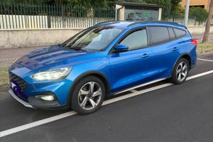 Ford Focus Active Plus con gancio traino automatic