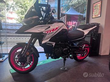 Nuovissima Benelli TRK 902 Stradale E5+