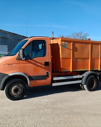 Camion Iveco Daily 60C18 Vasca