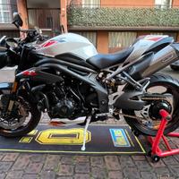 Triumph Speed Triple 1050 Rs + garanzia -Leggere!!