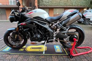 Triumph Speed Triple 1050 Rs + garanzia -Leggere!!