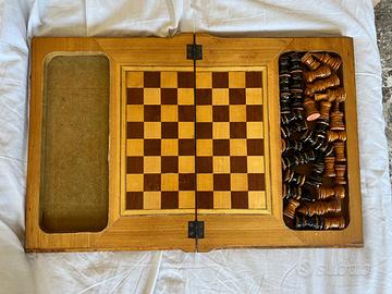 Scacchiera vintage russa anni ’80 in legno
