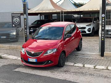 Lancia Ypsilon 1.0 FireFly Hybrid Gold Plus - 2023