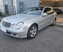 Mercedes-benz E 240 E 240 cat Elegance