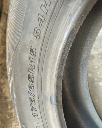 4 gpomme 175/65/15r nuove