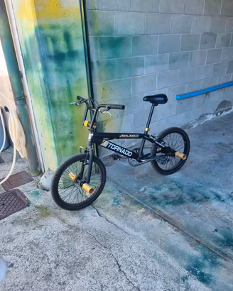 bici bmx royal bugatti tornado