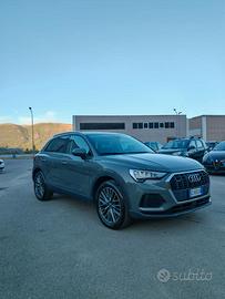 Audi Q3 35 TDI quattro S tronic Business Advanced