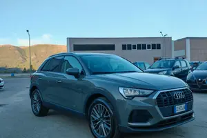 Audi Q3 35 TDI quattro S tronic Business Advanced