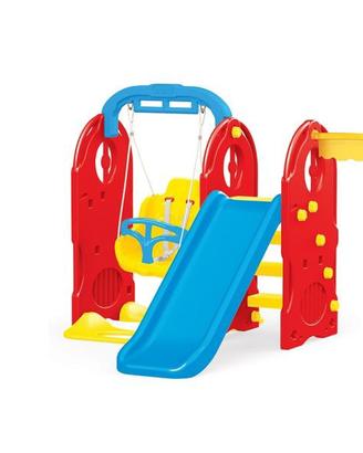 Parco giochi da esterno con scivolo e altalena