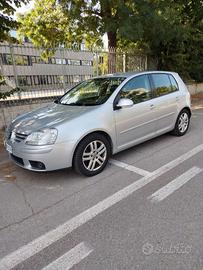 Volkswagen Golf 5 Benzina GPL casa madre