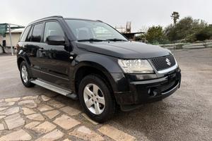 Suzuki Grand Vitara 1.9 D 4X4 +Gancio Traino