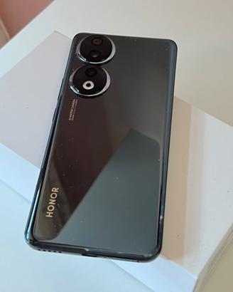 Smartphone honor 90