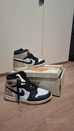 sneakers alte bianche, nere e beige