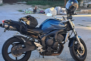 Moto fz6