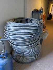 Tubi da irrigazione con sistema a goccia