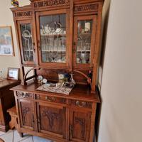 Credenza con vetrina inizio '900 restaurata