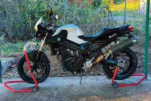 MOTO BMW F800R DEL 2011
