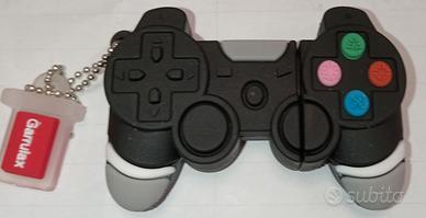 Chiavetta USB (16 GB) a forma di controller