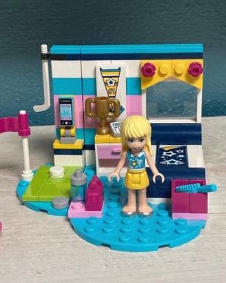 Lego Friends 41328 la cameretta di Stephanie