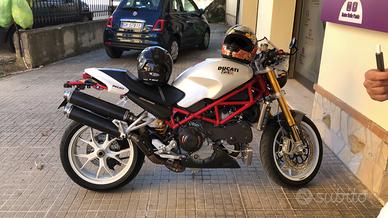 Ducati s4rs