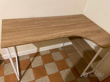 Scrivania nuova legno e metallo