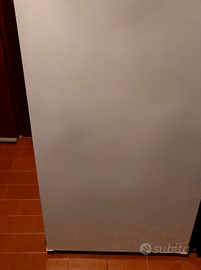 CONGELATORE VERTICALE A CASSETTI